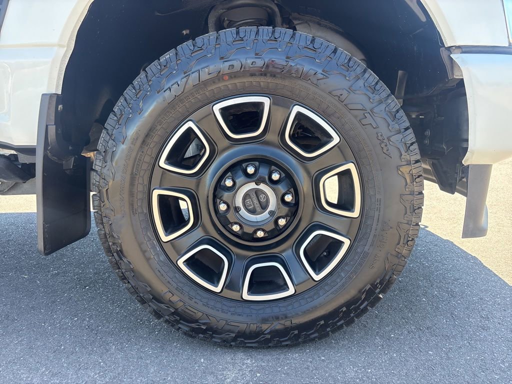 Used 2024 Ford F350 Platinum AWD/4WD image 37