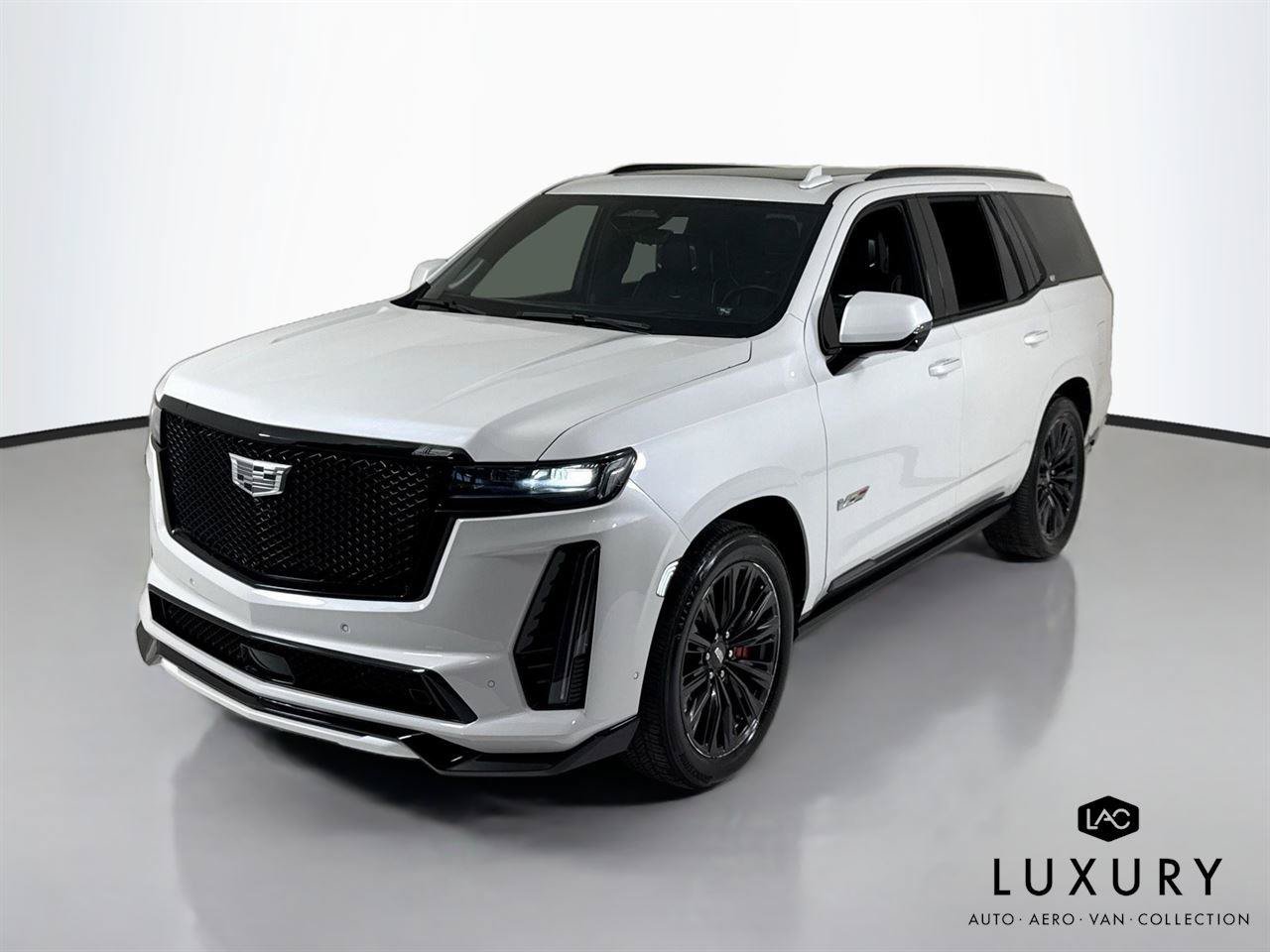 Used 2024 Cadillac Escalade V w/ LPO, ONYX Package AWD/4WD image 4