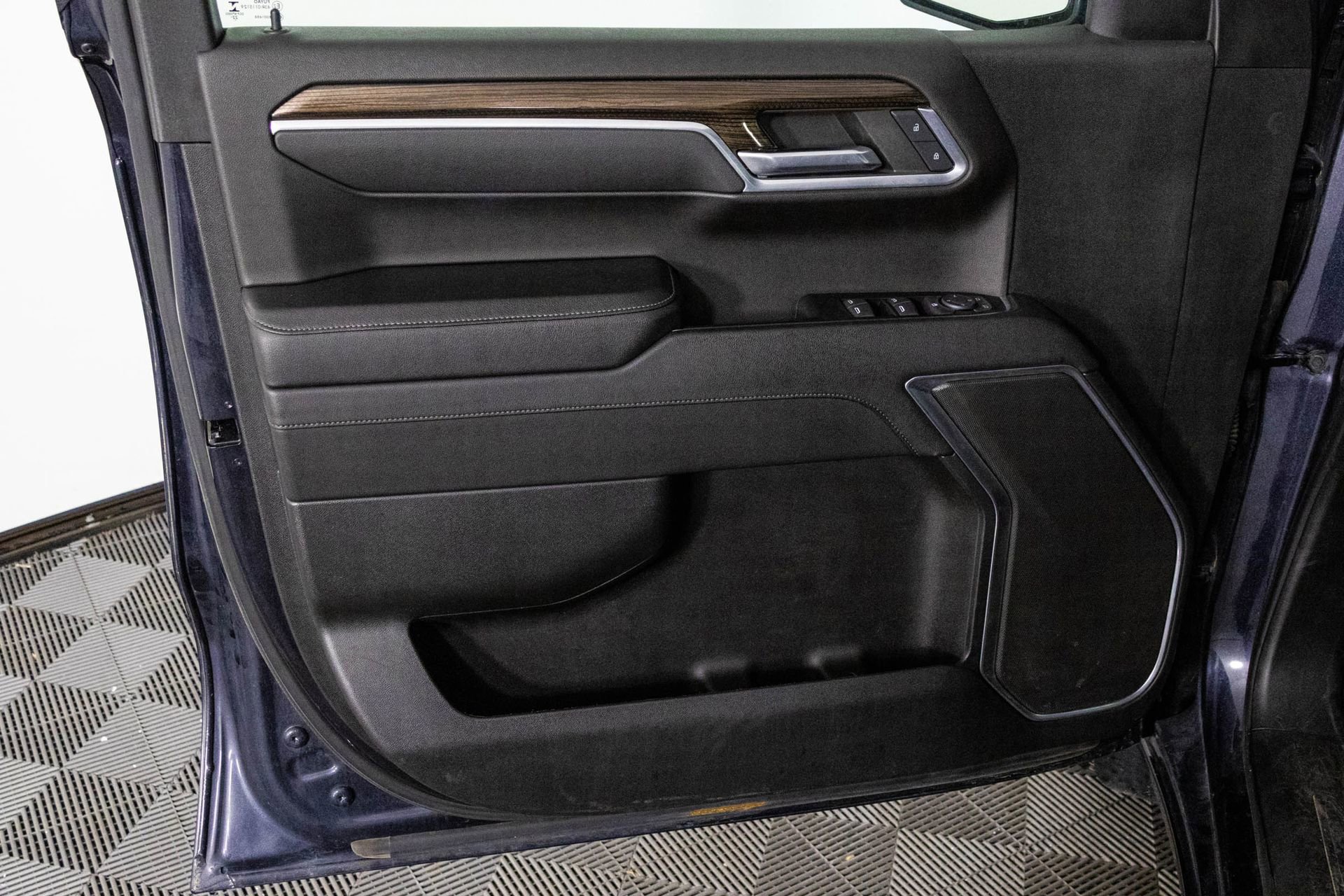 Certified 2023 Chevrolet Silverado 1500 LT image 32