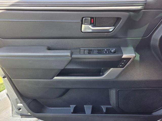 Used 2025 Toyota Sequoia Platinum AWD/4WD image 29