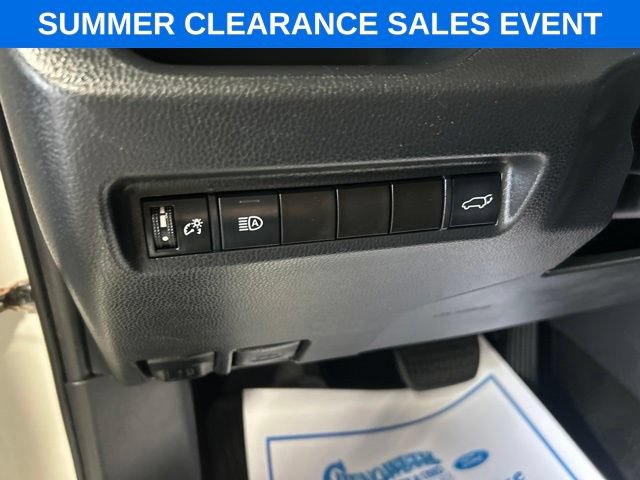 Used 2019 Toyota RAV4 XLE w/ Convenience Package AWD/4WD image 13