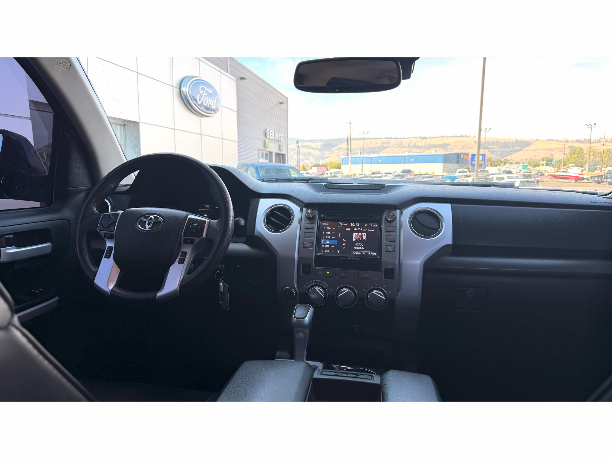 Used 2019 Toyota Tundra SR5 AWD/4WD image 11