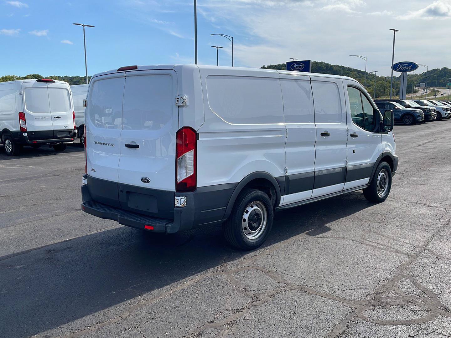 Used 2017 Ford Transit 150 130 Low Roof RWD image 5