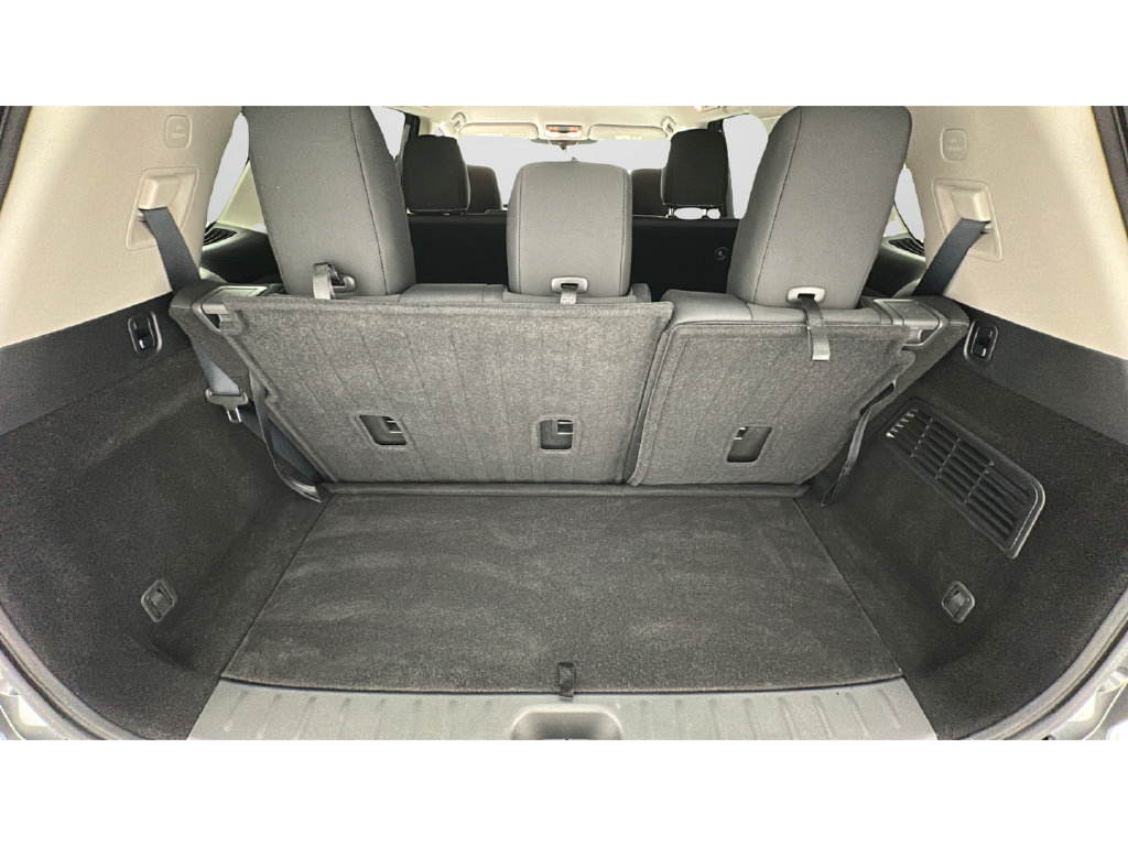 Used 2024 Nissan Pathfinder SV AWD/4WD image 21