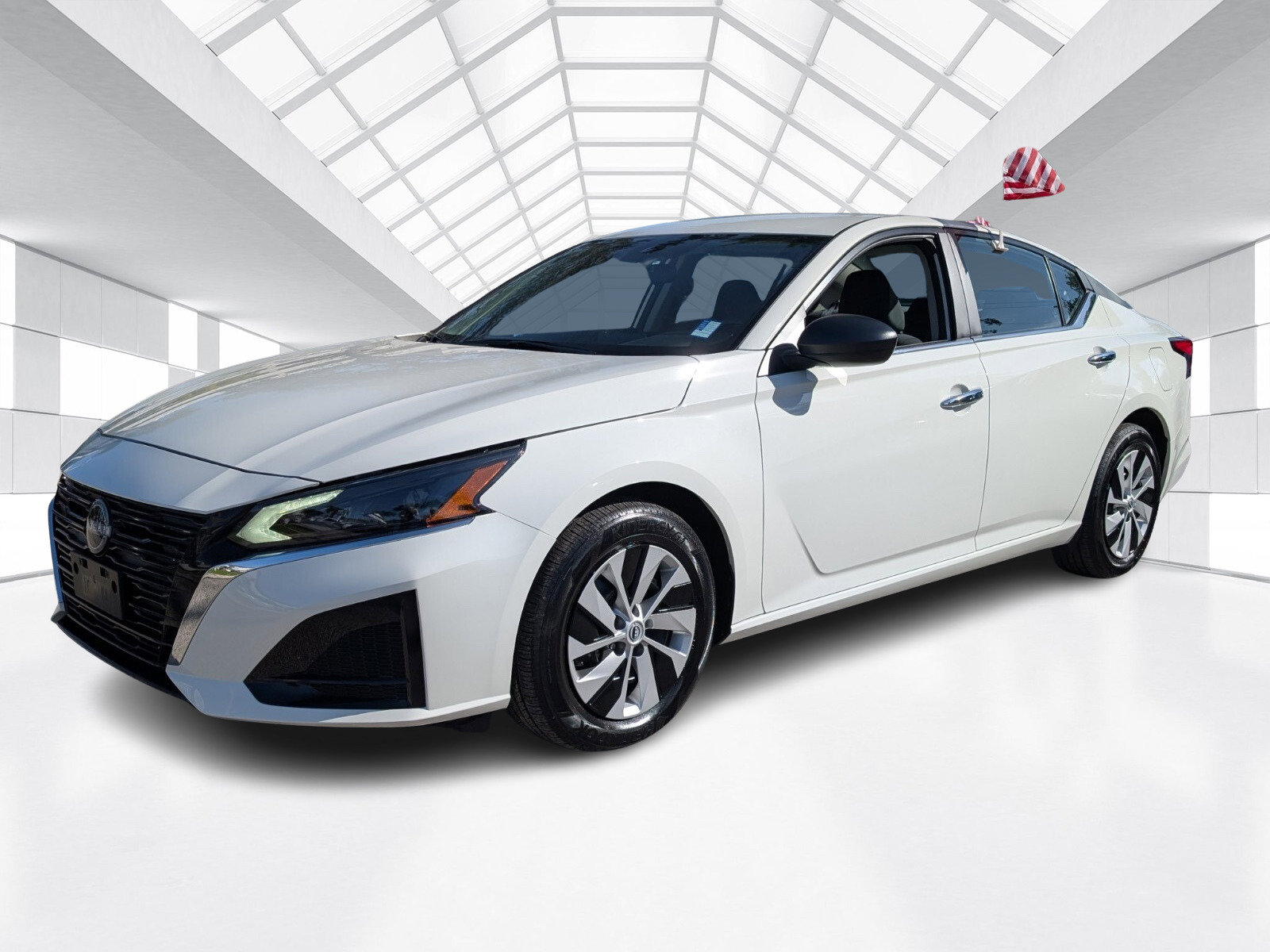Certified 2025 Nissan Altima 2.5 S image 3