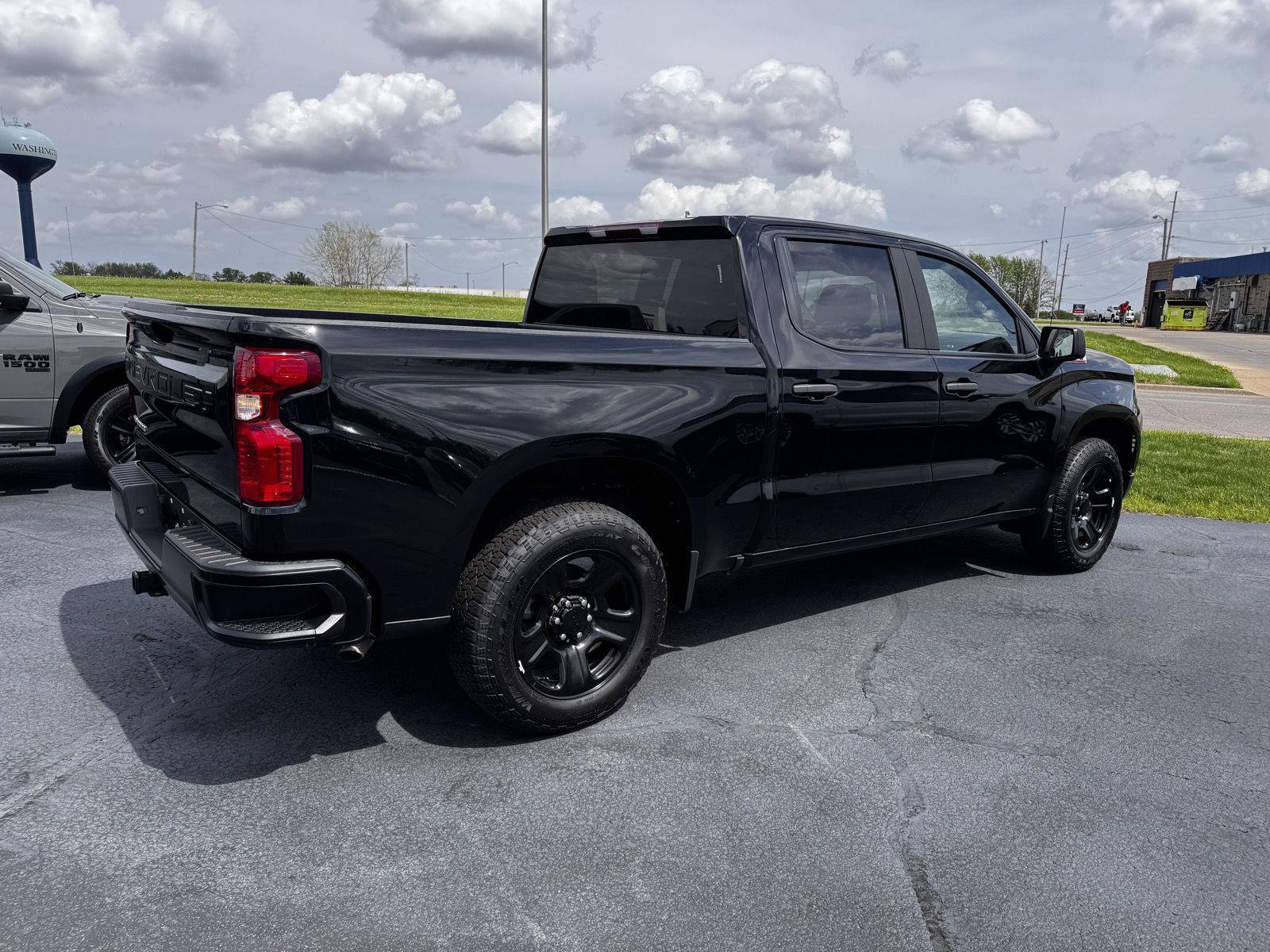 Used 2024 Chevrolet Silverado 1500 W/T w/ Police Pursuit Package AWD/4WD image 2