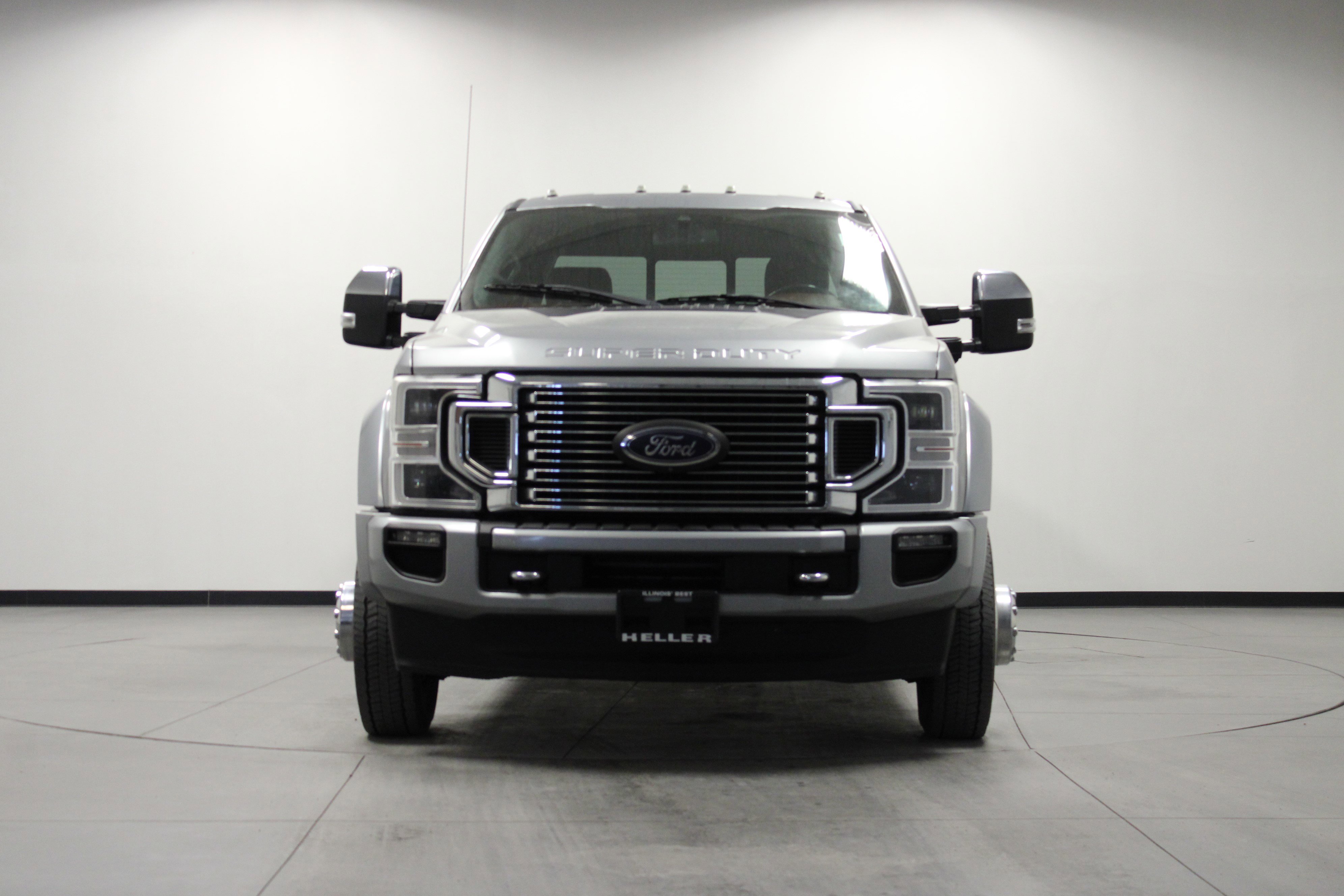 Used 2020 Ford F450 Platinum w/ FX4 Off-Road Package AWD/4WD image 9