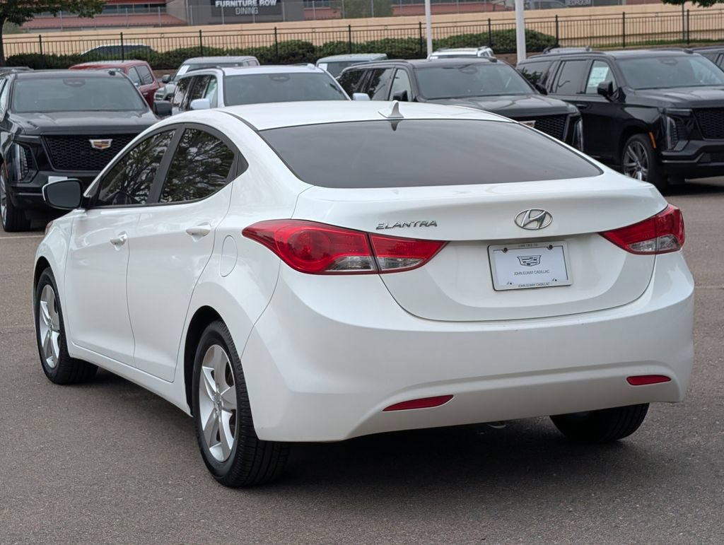 Used 2012 Hyundai Elantra GLS w/ Preferred Pkg 3 FWD image 4