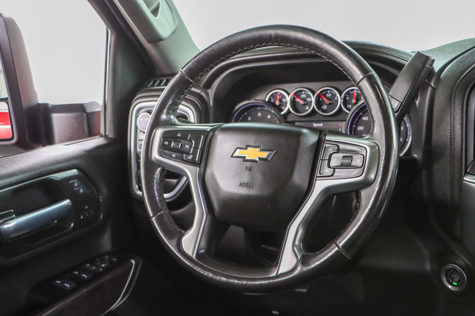 Used 2022 Chevrolet Silverado 2500 LTZ w/ LTZ Plus Package image 13