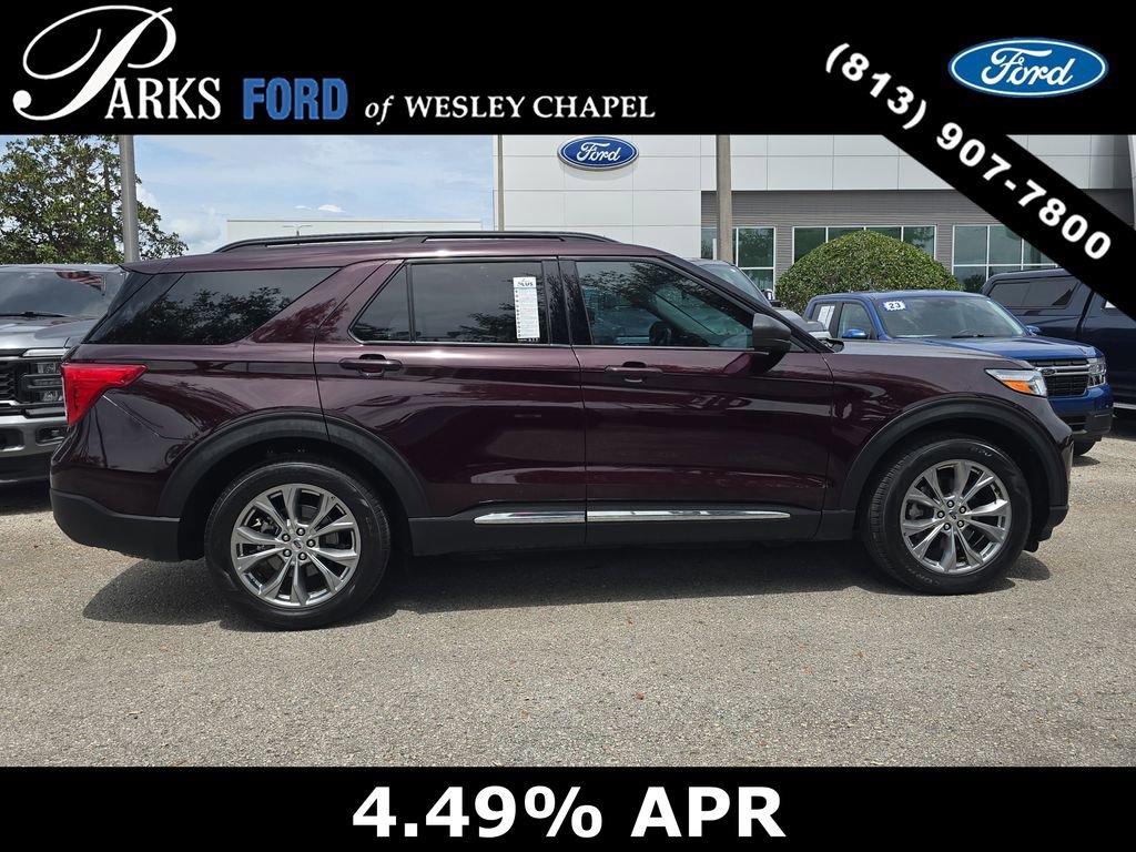 Certified 2022 Ford Explorer XLT w/ Equipment Group 202A image 3