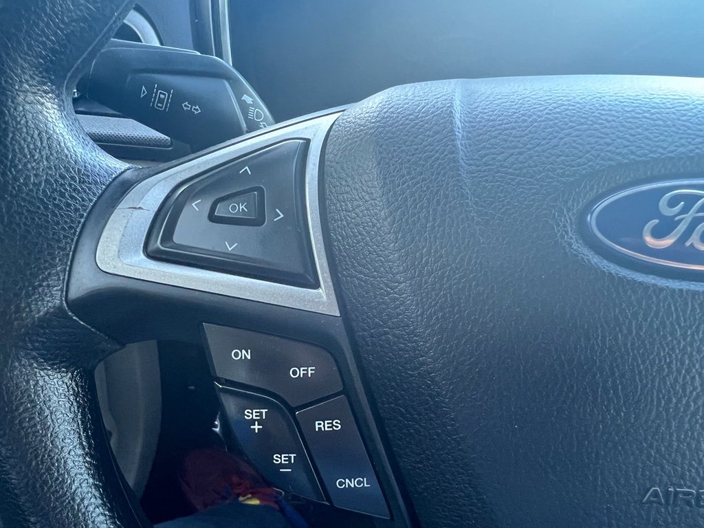 Used 2020 Ford Fusion SE image 20