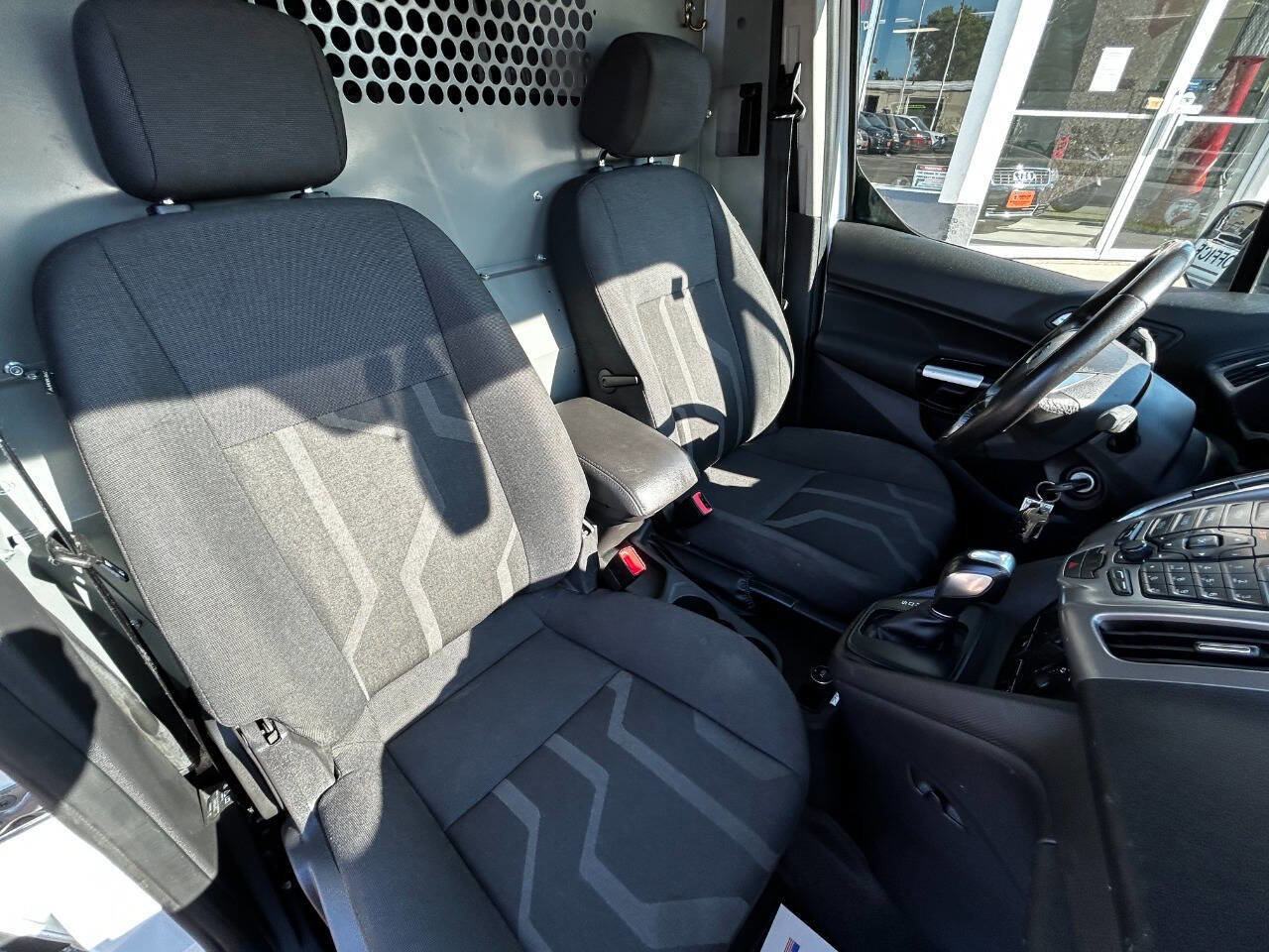 Used 2018 Ford Transit Connect XLT image 37