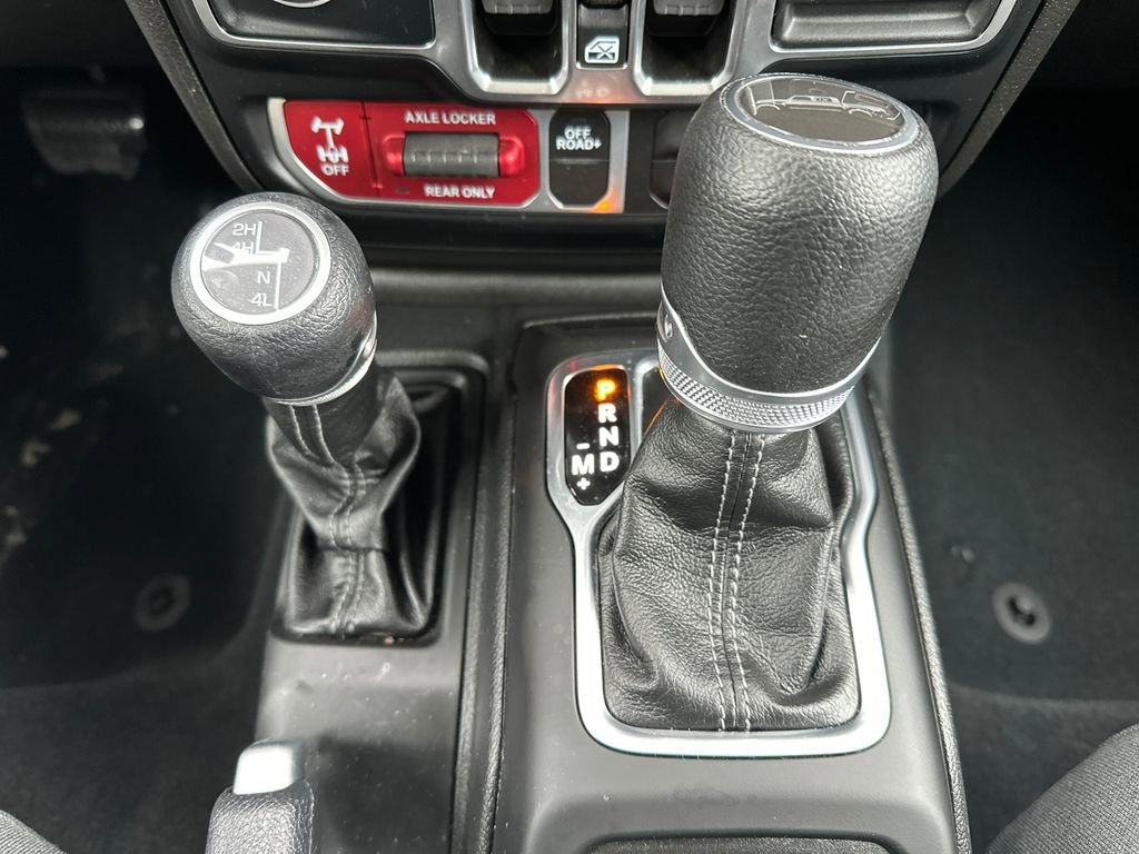 Used 2024 Jeep Gladiator Sport image 13