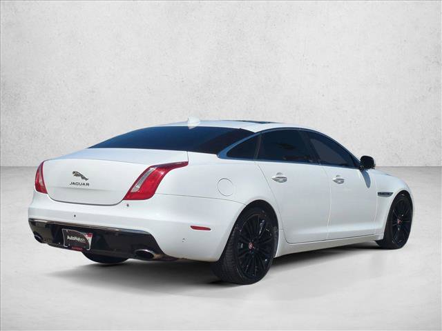 Used 2016 Jaguar XJ L Supercharged RWD image 5