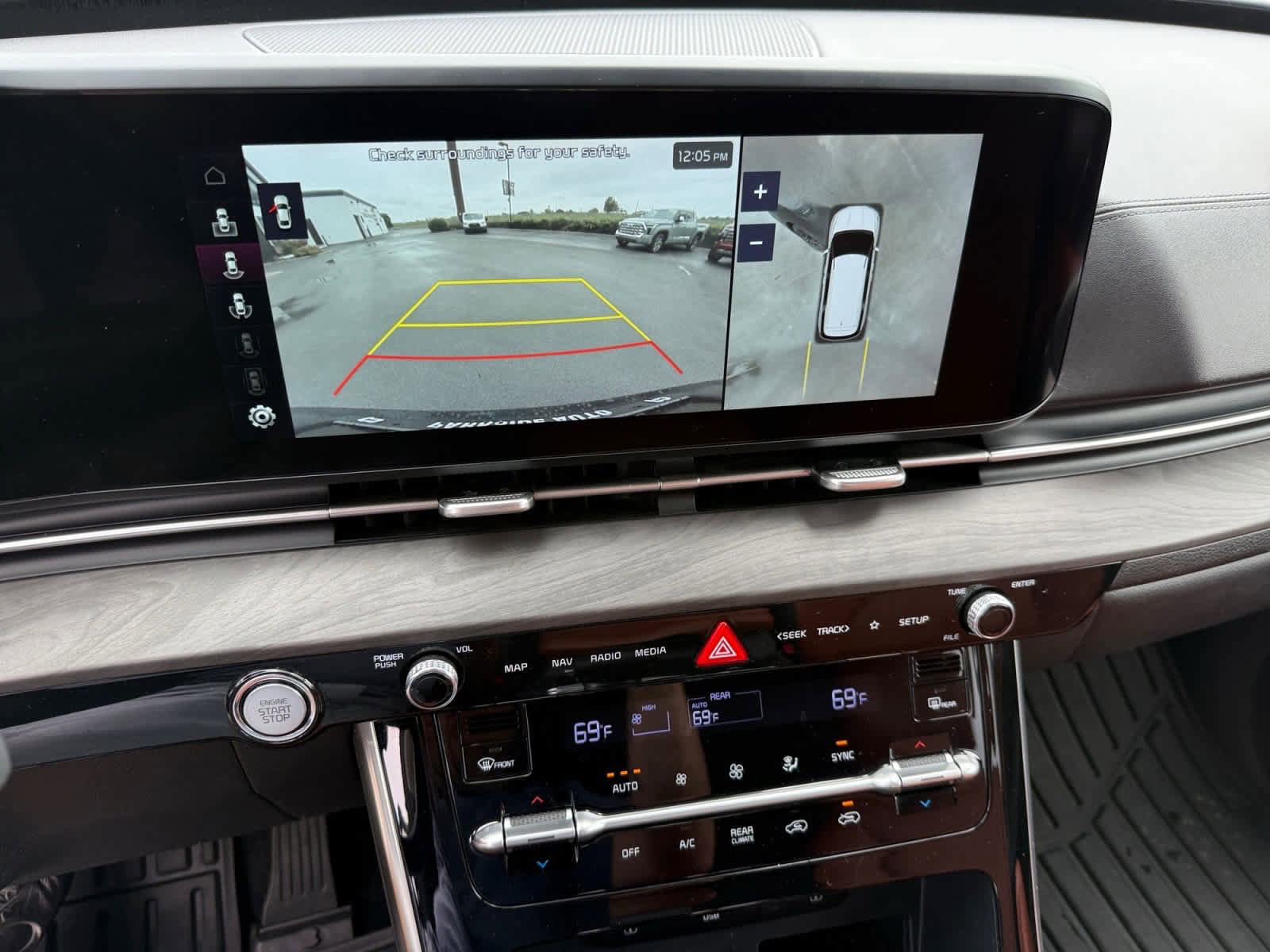 Used 2023 Kia Carnival SX FWD image 22