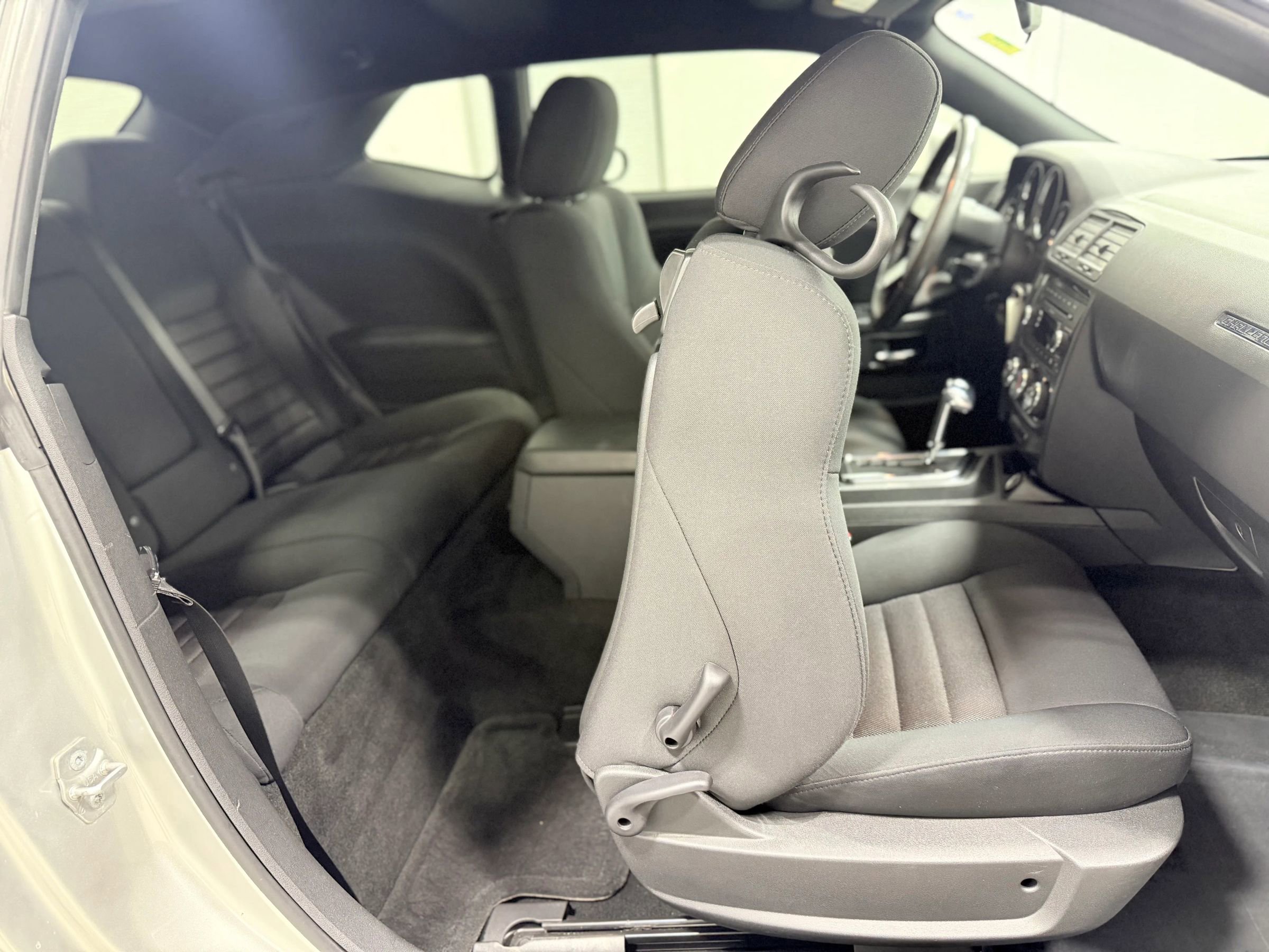 Used 2010 Dodge Challenger R/T image 29