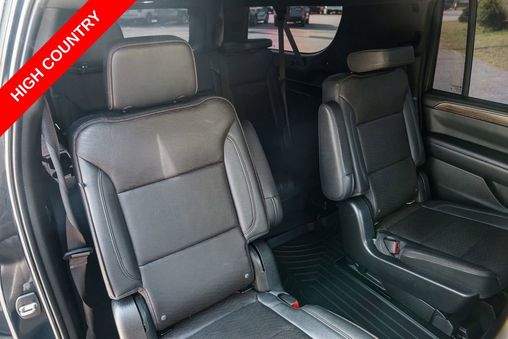 Used 2021 Chevrolet Suburban High Country AWD/4WD image 30