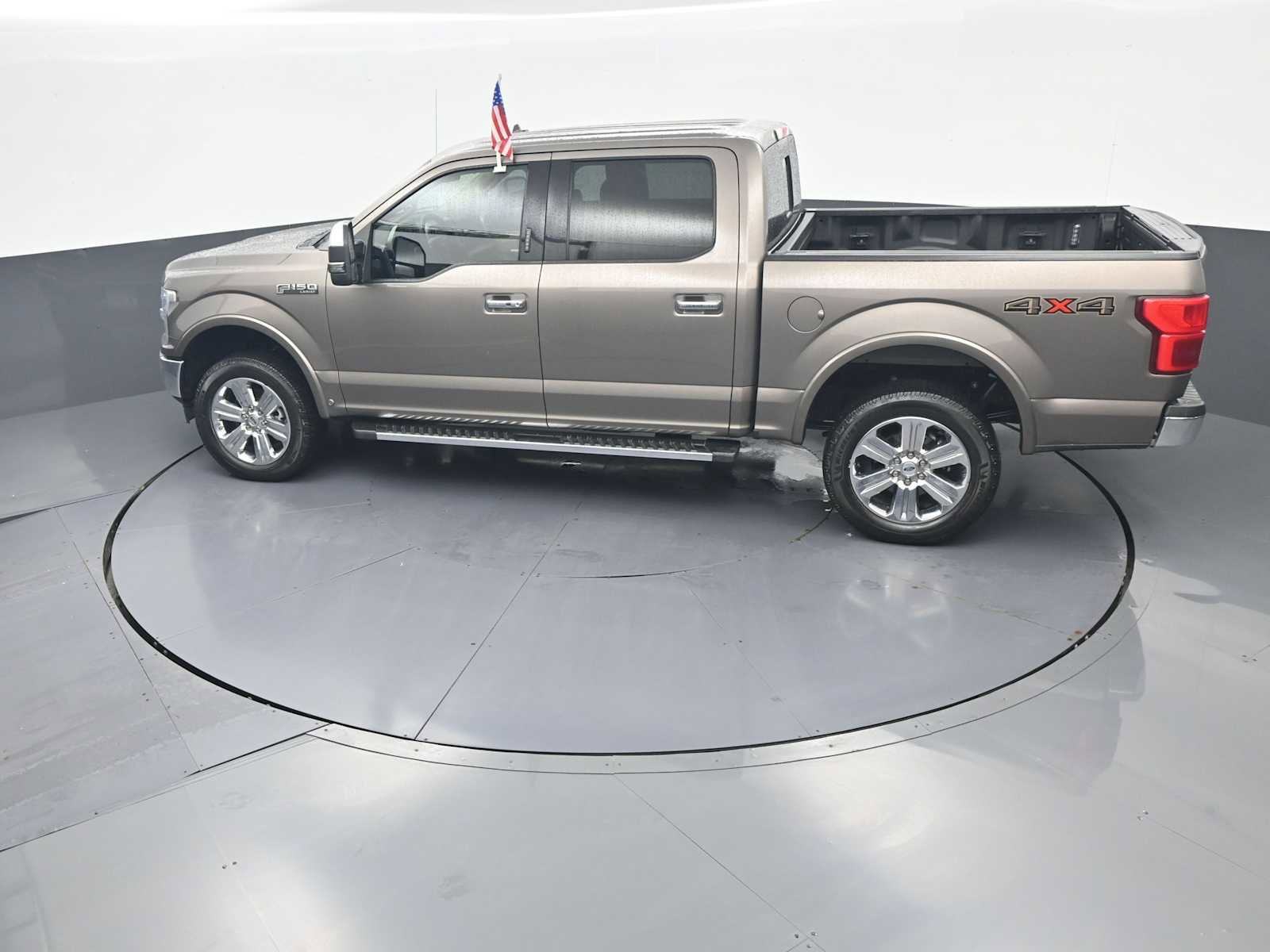 Used 2019 Ford F150 Lariat w/ Equipment Group 502A Luxury AWD/4WD image 30