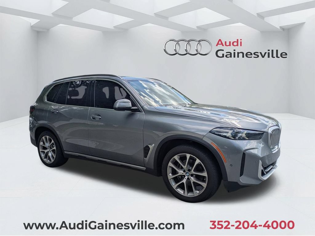 Used 2024 BMW X5 sDrive40i w/ Parking Assistance Package RWD image 1