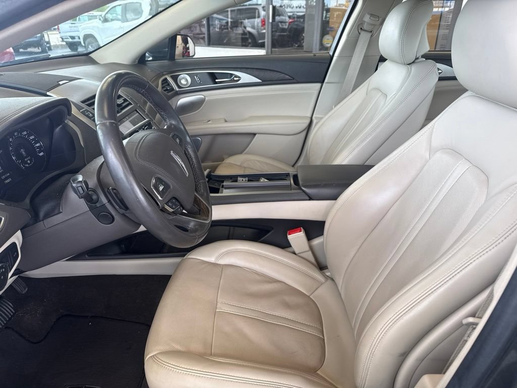 Used 2019 Lincoln MKZ Reserve w/ Luxury Package AWD/4WD image 9