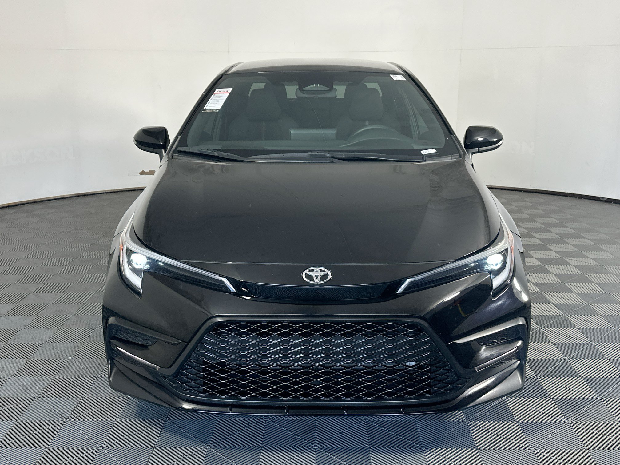 Used 2023 Toyota Corolla SE FWD image 8