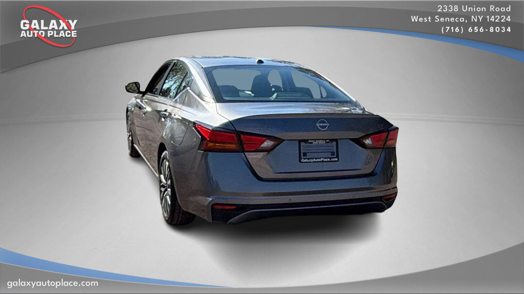 Used 2024 Nissan Altima 2.5 SV image 7