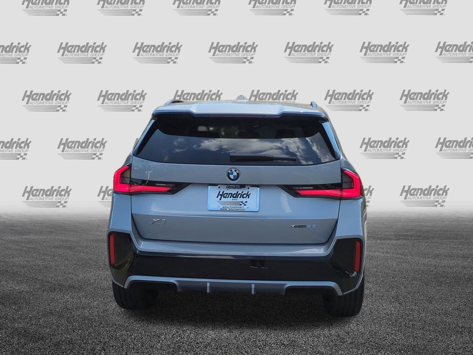 Used 2026 BMW X1 xDrive28i w/ Technology Package image 9