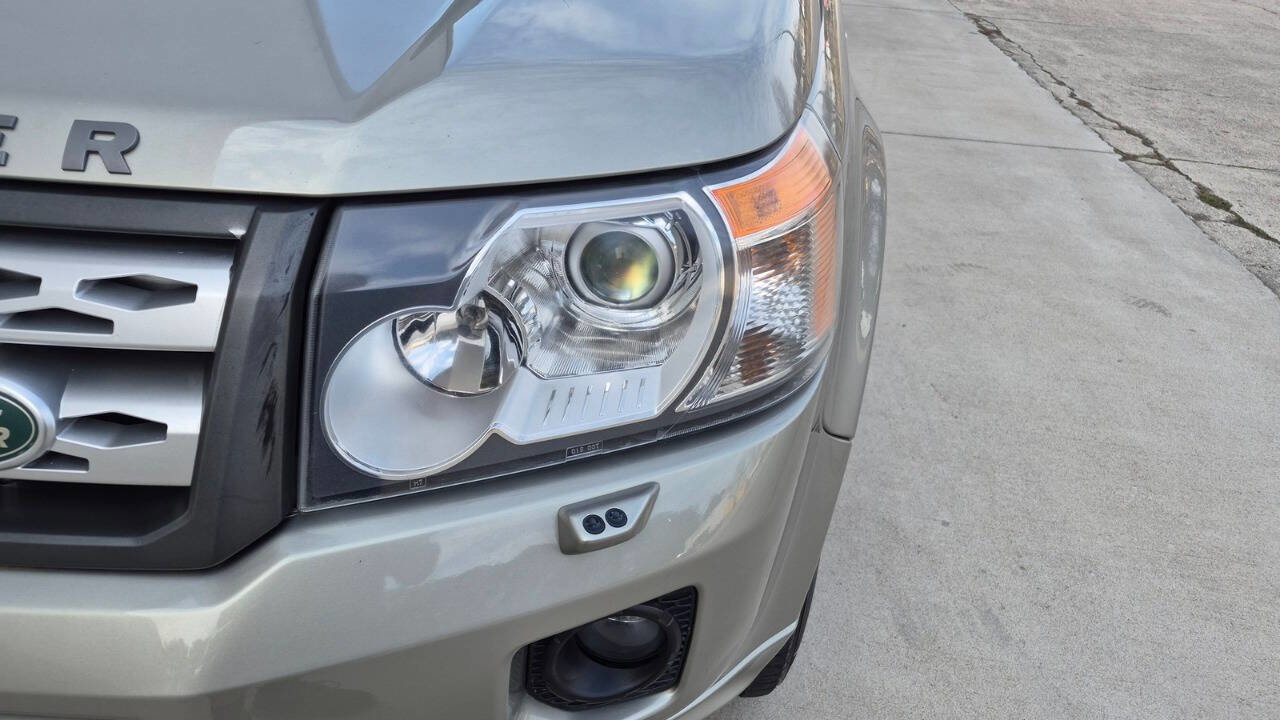 Used 2012 Land Rover LR2 HSE image 12