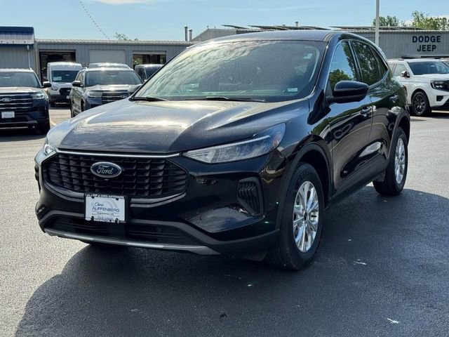 Used 2023 Ford Escape Active w/ Tech Pack #2 AWD/4WD image 8