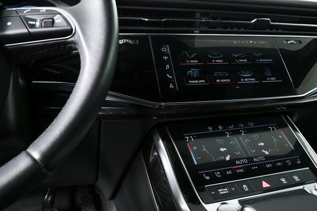 Used 2020 Audi Q7 3.0T Premium Plus w/ Premium Plus Package image 13