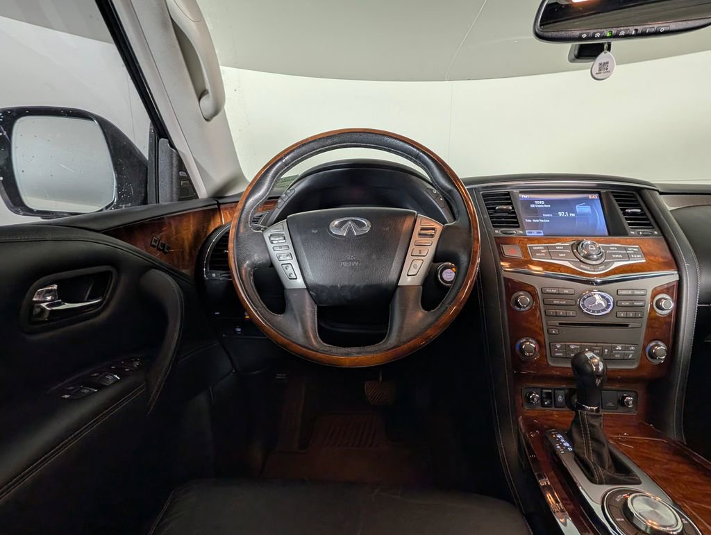Used 2016 INFINITI QX80 4WD w/ Deluxe Technology Package image 21