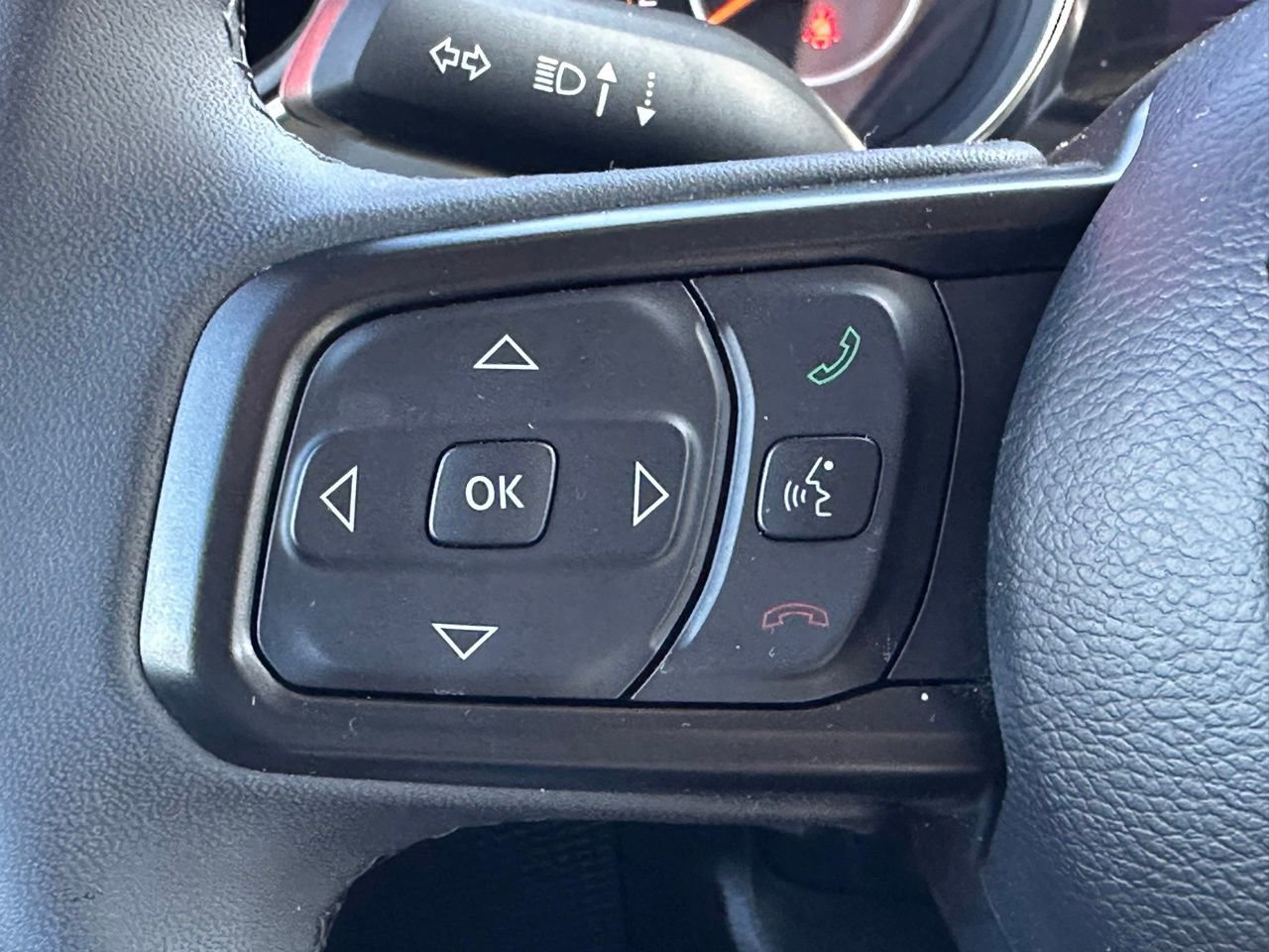 Used 2023 Jeep Wrangler Sport S image 23