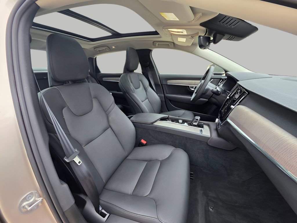 Used 2025 Volvo S90 B6 Plus w/ Protection Package Premier image 13