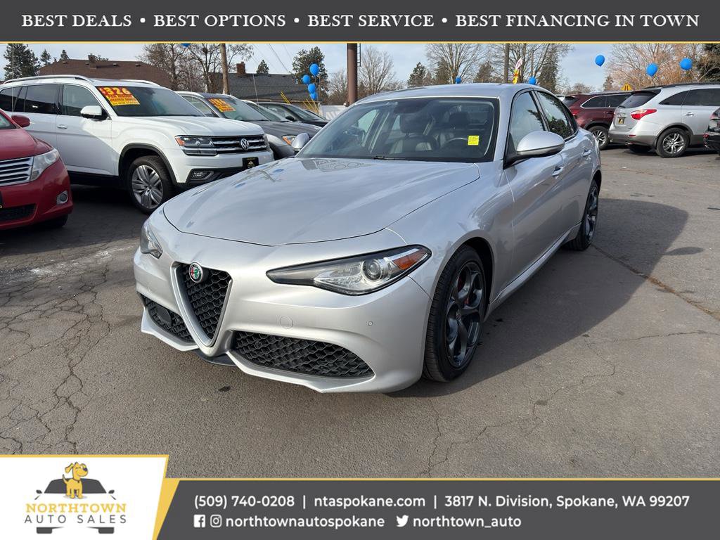Used 2017 Alfa Romeo Giulia Ti w/ TI 19" Sport Package AWD/4WD image 1