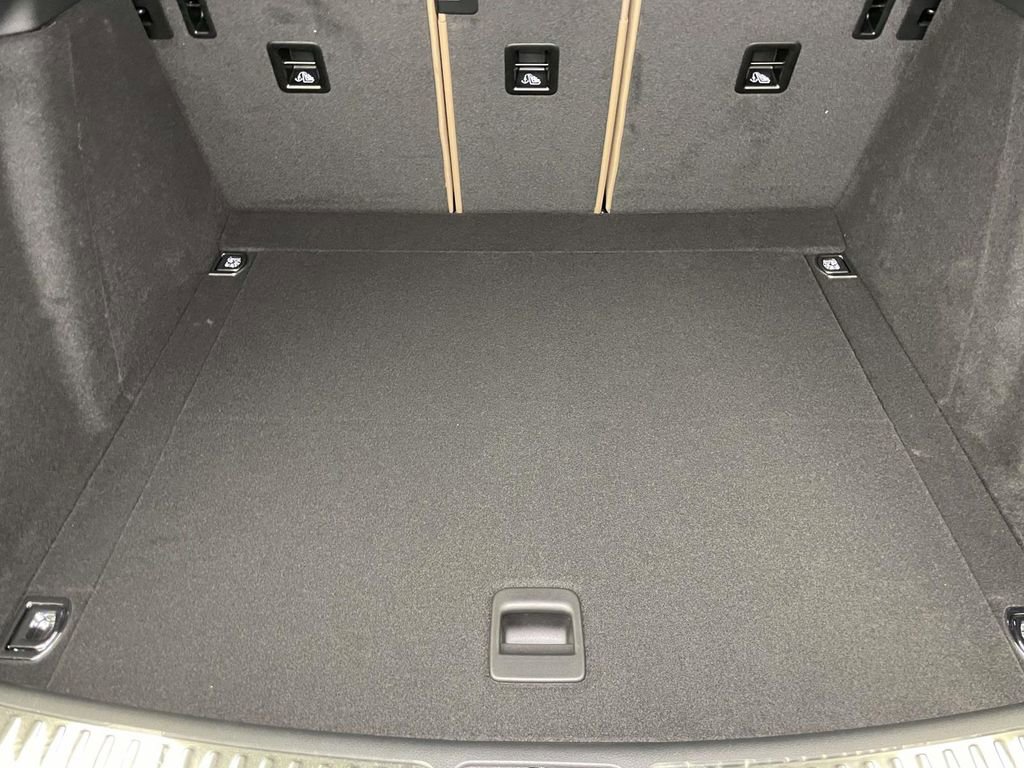 New 2026 Porsche Macan image 20