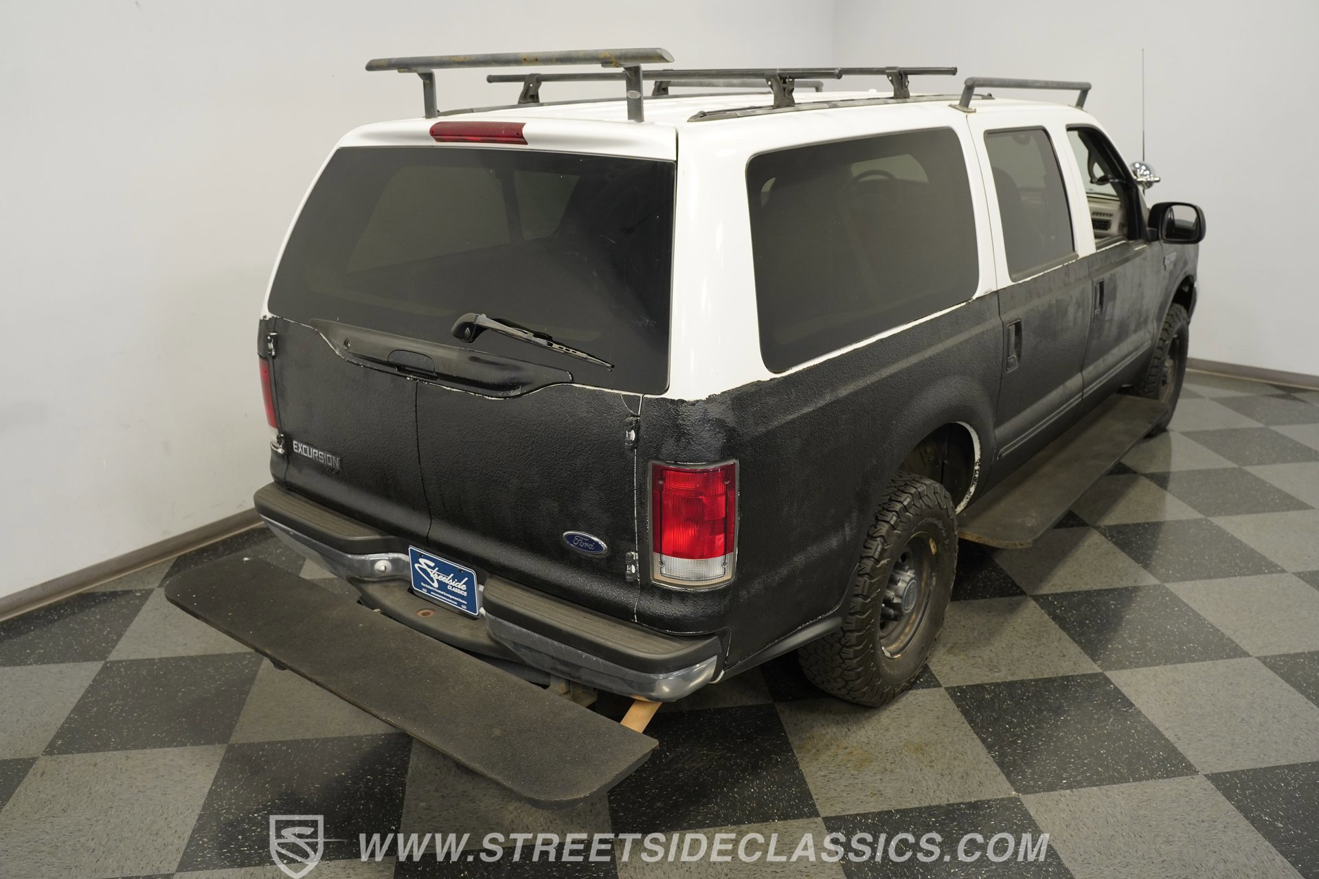 Used 2000 Ford Excursion XLT image 26
