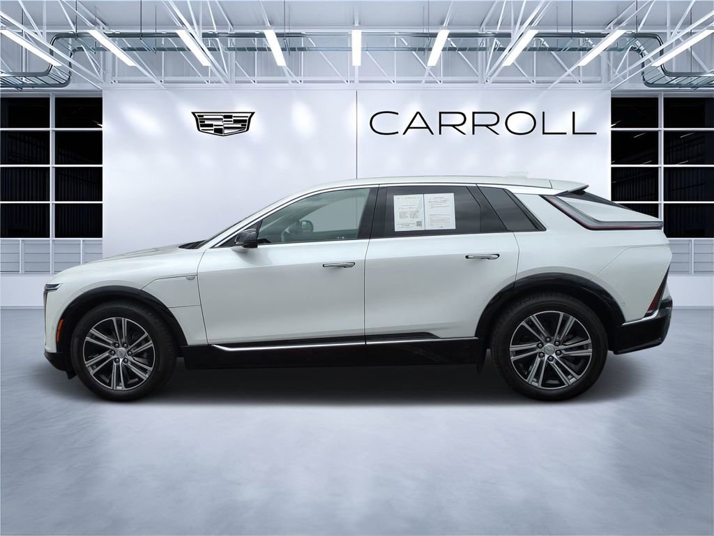Used 2024 Cadillac Lyriq Luxury AWD/4WD image 6