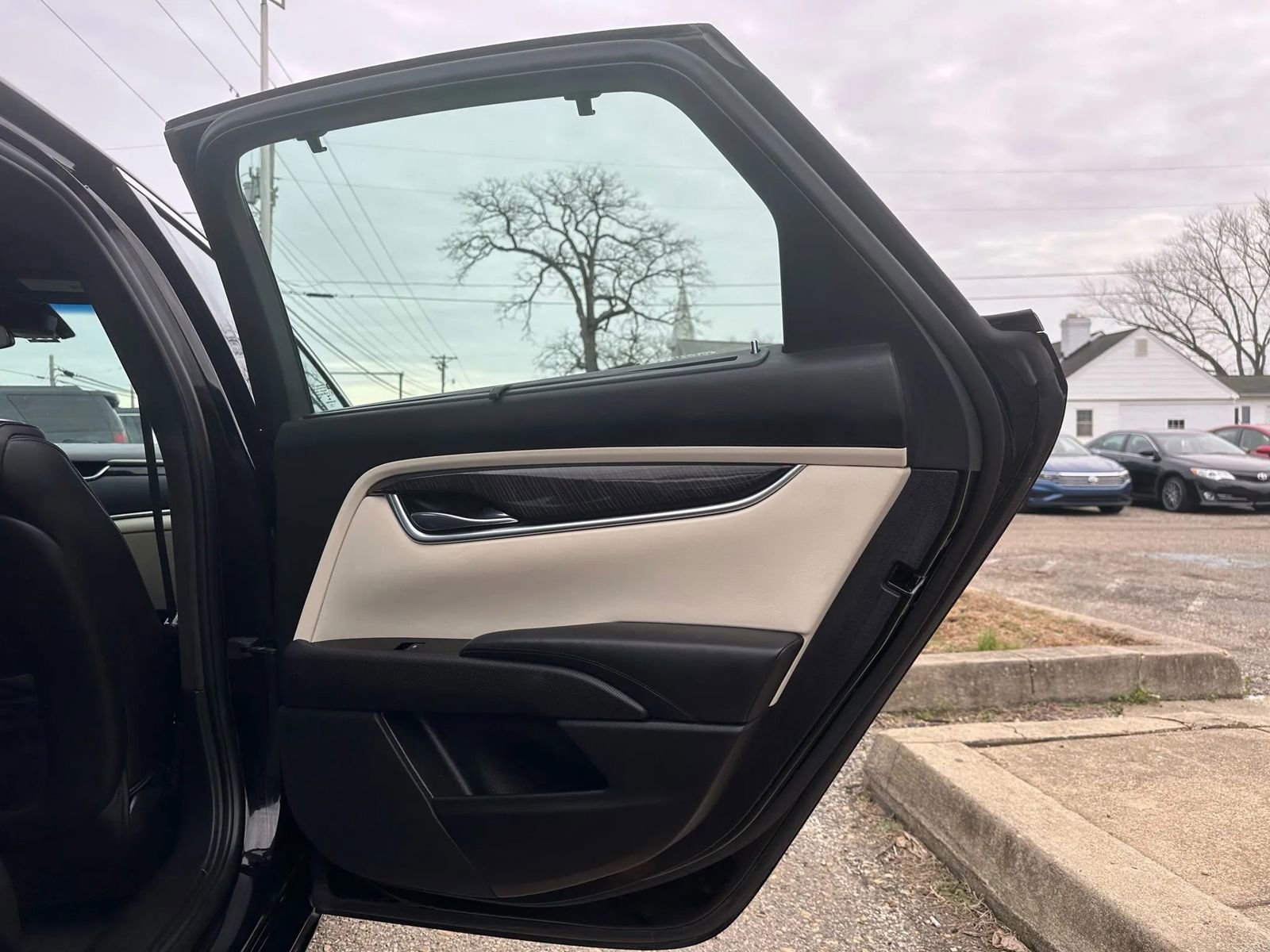 Used 2016 Cadillac XTS Vsport Platinum image 18