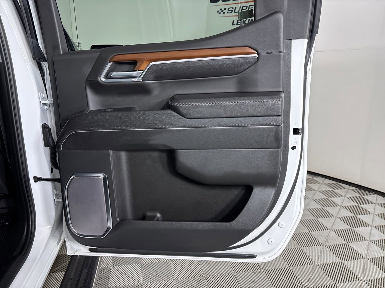 Used 2023 GMC Sierra 1500 Denali w/ Denali Reserve Package image 26