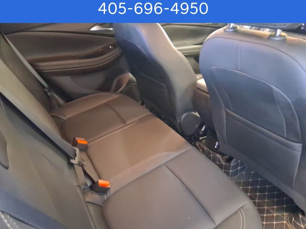 Used 2024 Buick Encore GX Sport Touring image 10
