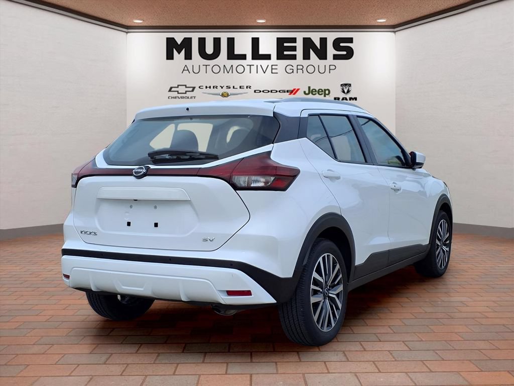 Used 2023 Nissan Kicks SV FWD image 5