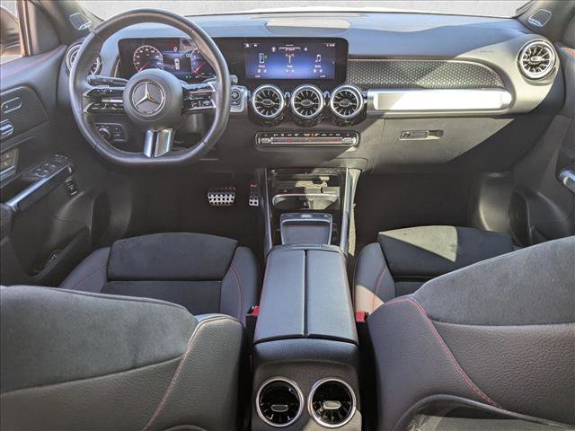 Used 2025 Mercedes-Benz GLB 250 image 19