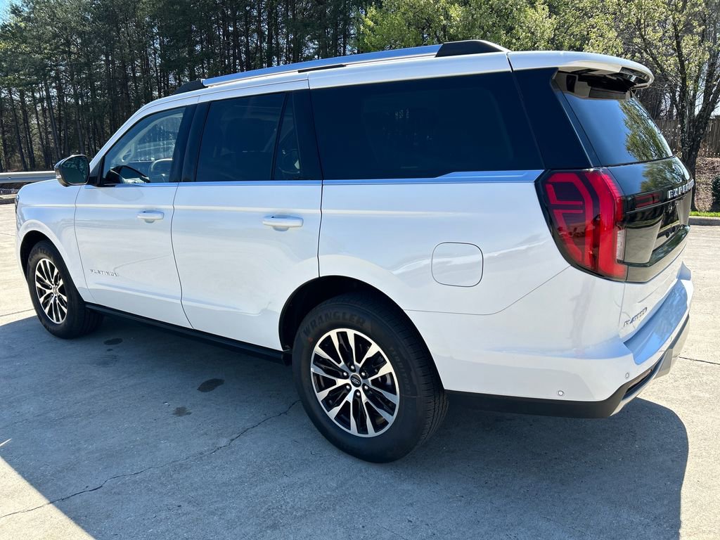 Used 2025 Ford Expedition Platinum image 3