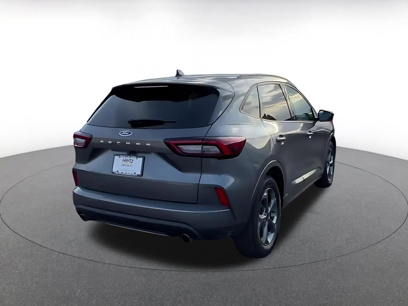 Used 2024 Ford Escape ST-Line image 14