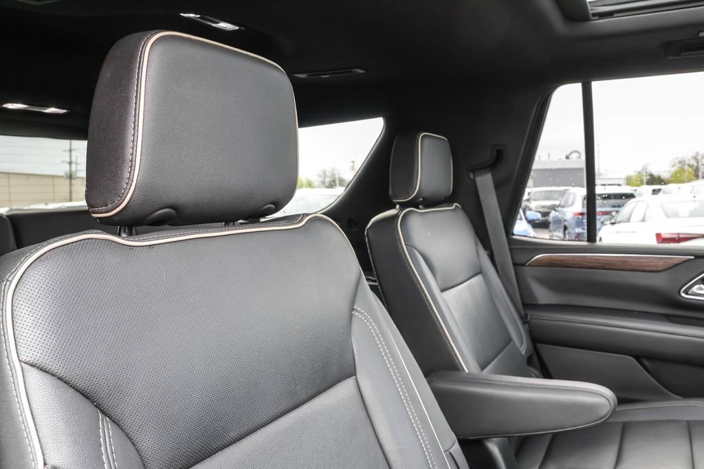 Used 2021 Chevrolet Tahoe Premier w/ Premium Package AWD/4WD image 41