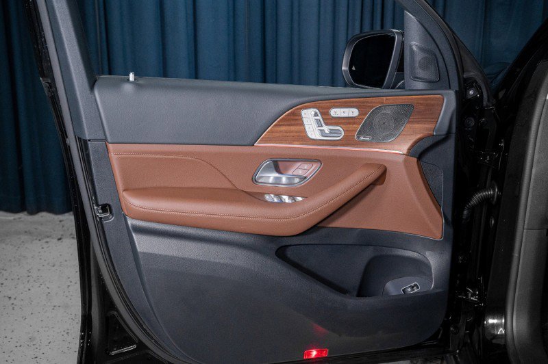 Certified 2026 Mercedes-Benz GLS 450 4MATIC image 13