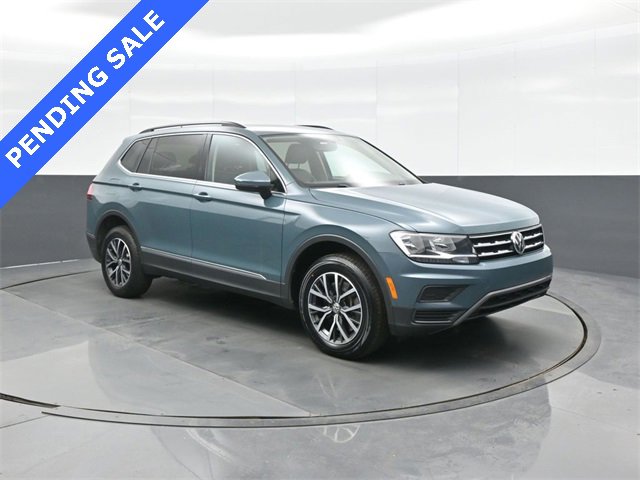Used 2020 Volkswagen Tiguan SE w/ Panoramic Sunroof Package