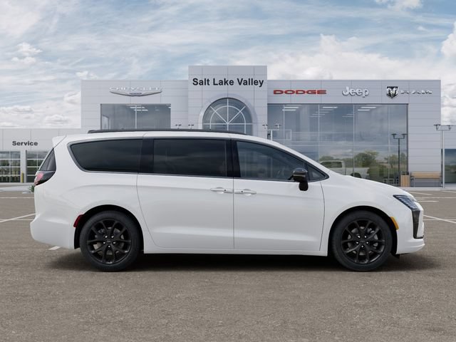New 2027 Chrysler Pacifica Limited AWD/4WD image 22