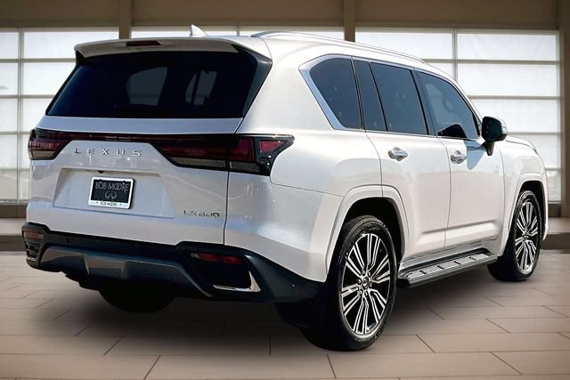 Used 2023 Lexus LX 600 4WD w/ Accessory Package (Z1) image 2
