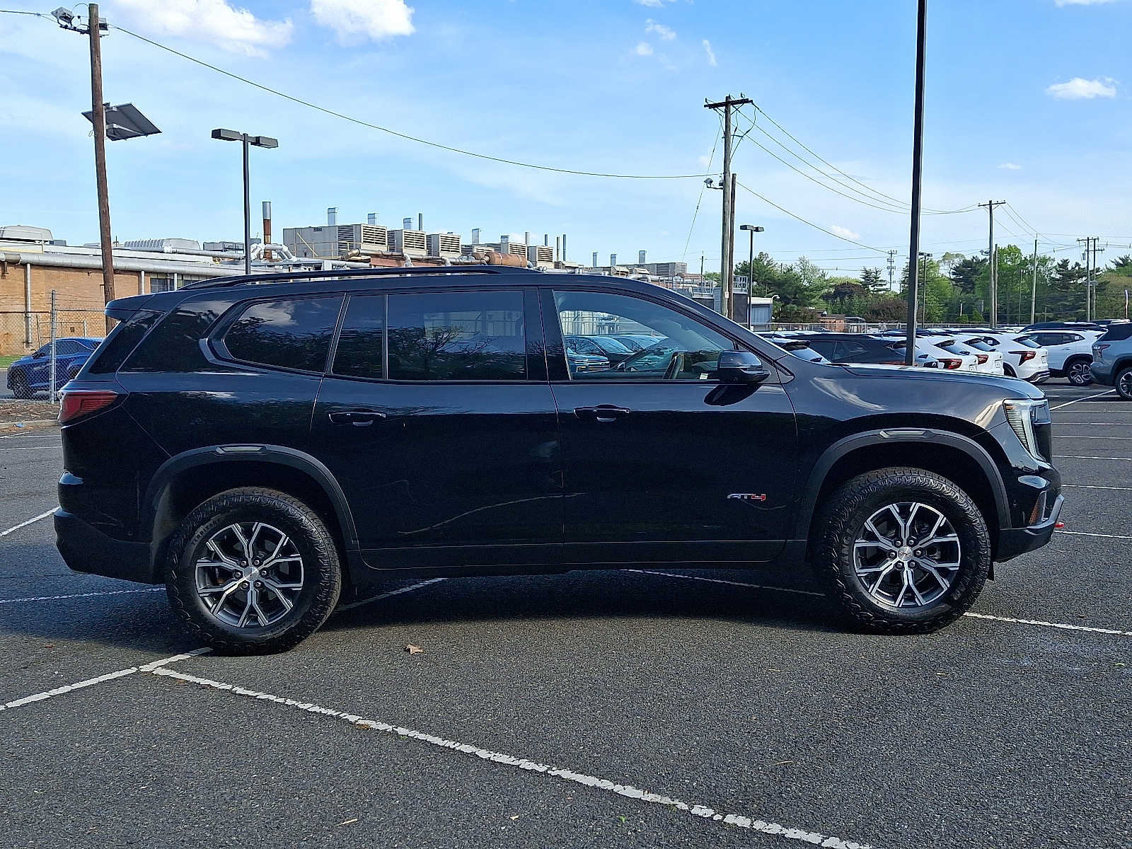 Used 2026 GMC Acadia AT4 w/ Super Cruise Package AWD/4WD image 8